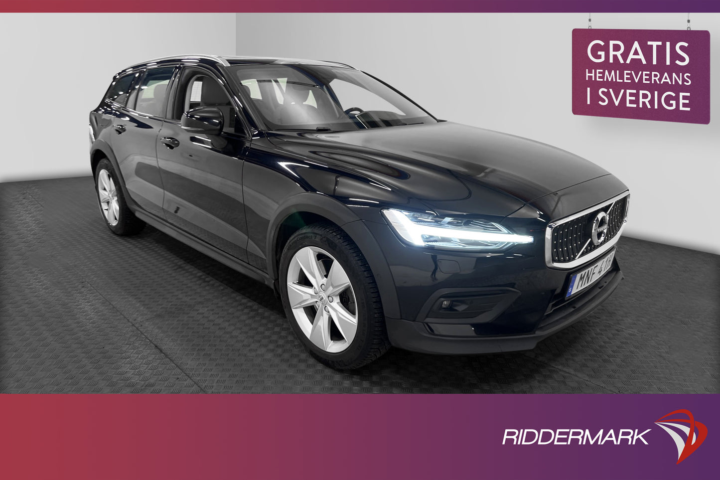 Volvo V60 Cross Country D4 AWD Momentum D-värm VOC Pano