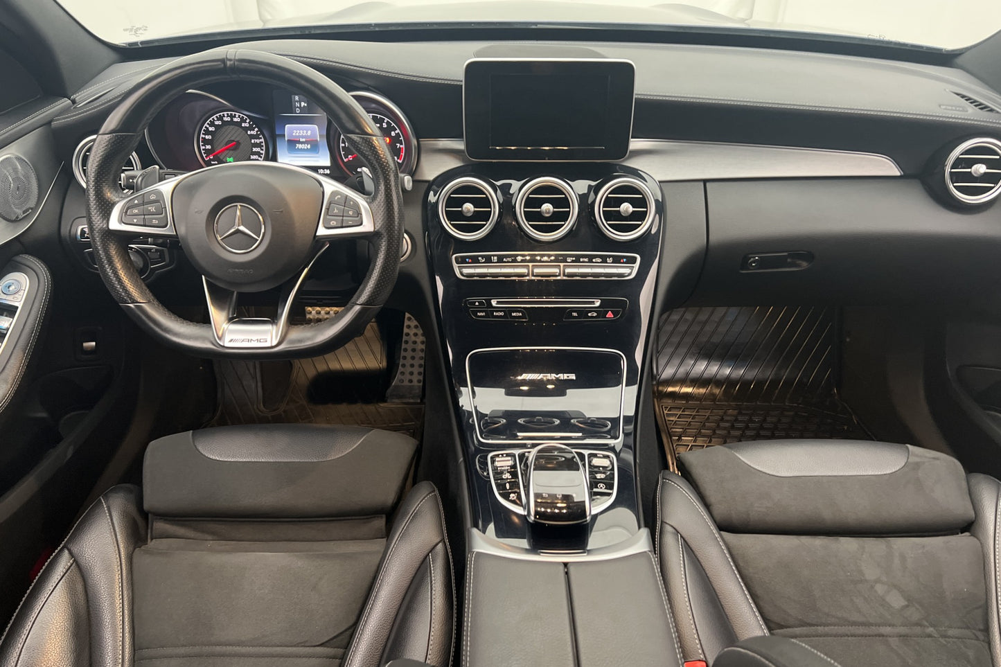 Mercedes-Benz C 63 T AMG 476hk Sportavgas Burmester Sv.Såld