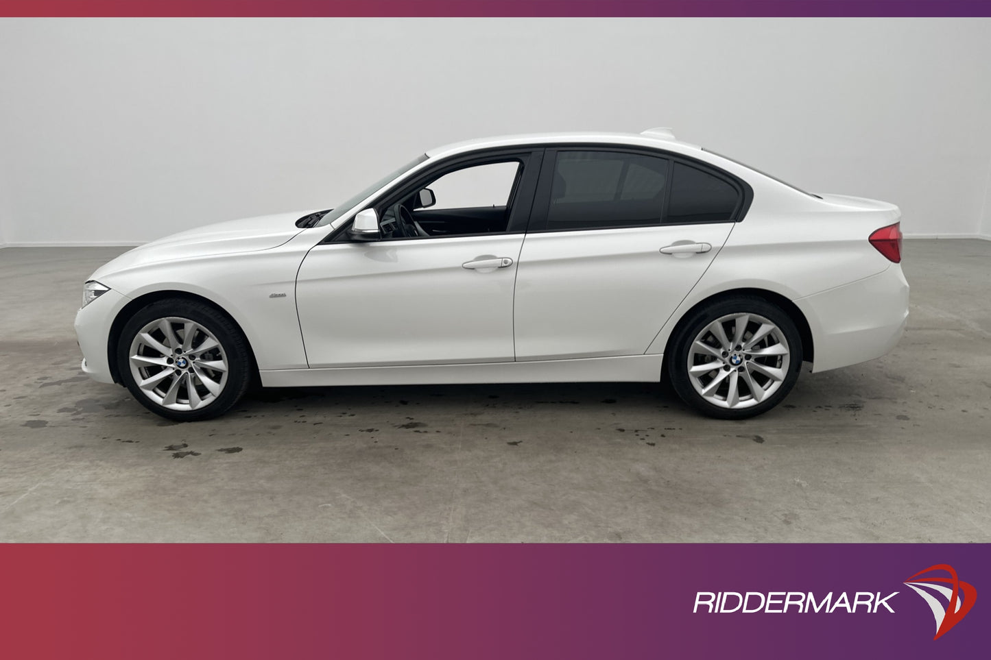 BMW 320d xDrive Sedan Sport line Drag Navi HiFi PDC 190hk