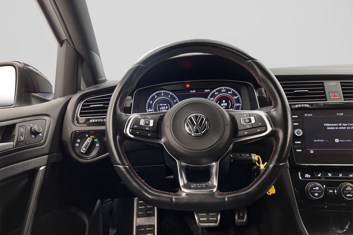 Volkswagen Golf GTI Performance 2.0 TSI 245hk Cockpit B-Kam