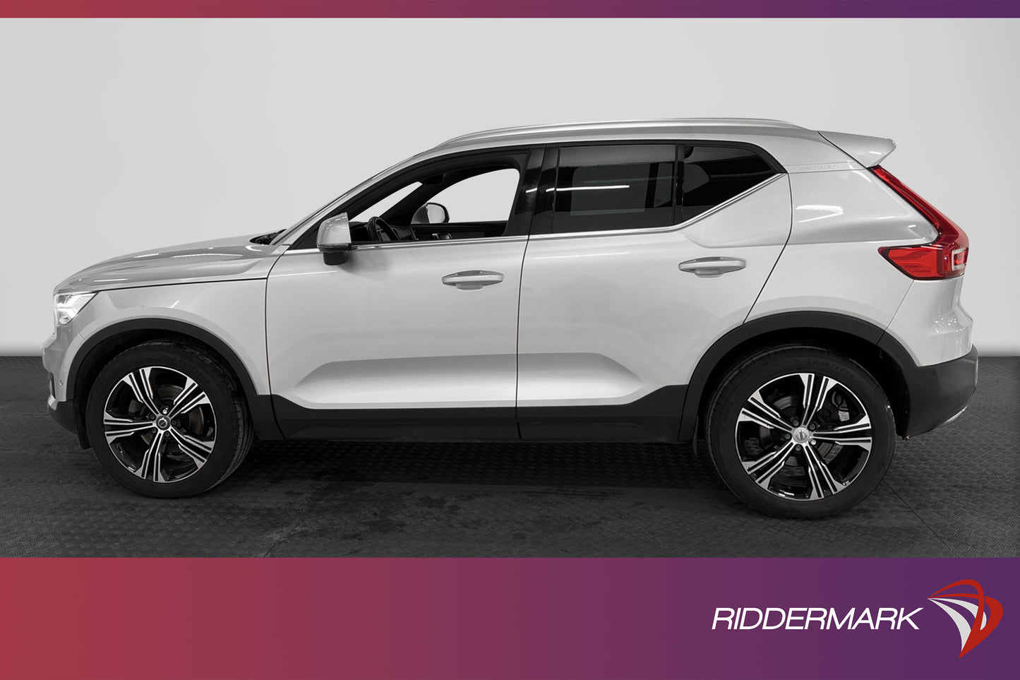 Volvo XC40 D3 AWD Inscription Pano Skinn H/K 360° Orrefors