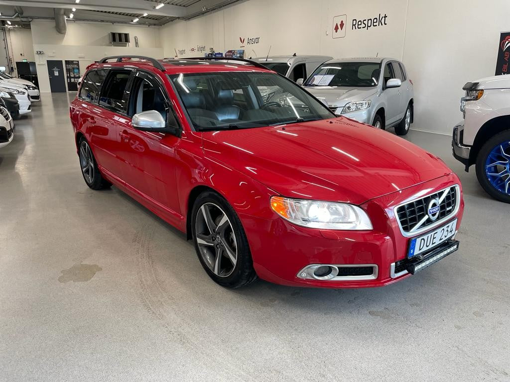 Volvo V70 D3 136 hk R Design Skinn Lucka Drag Värmare VOC