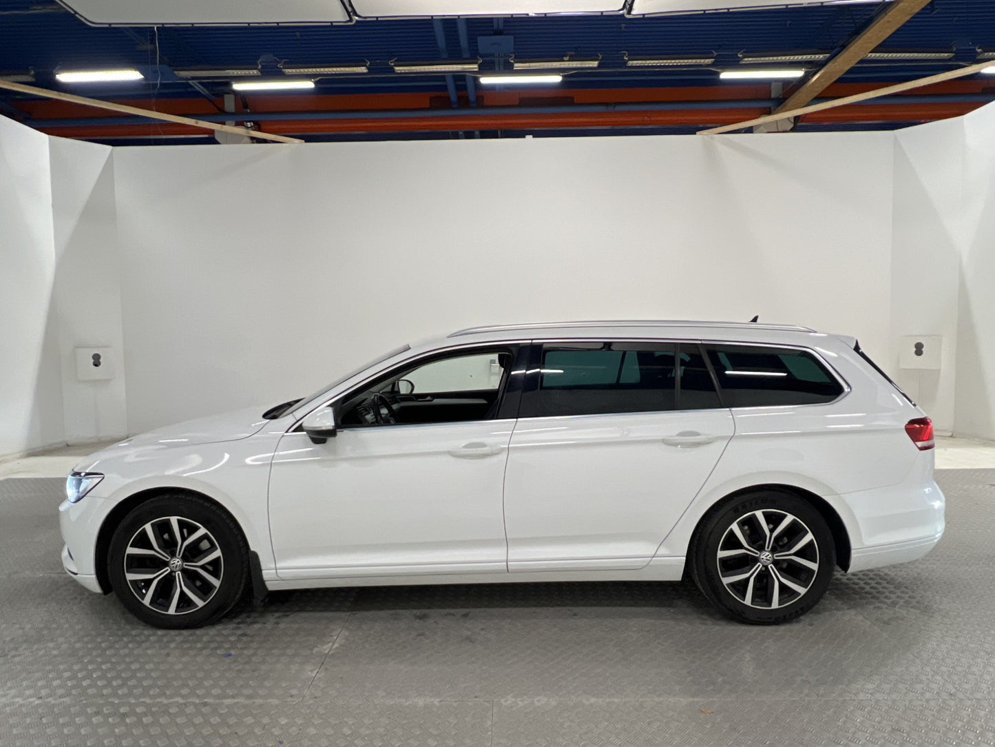 Volkswagen Passat Sportscombi TDI 150hk Executive Värmare