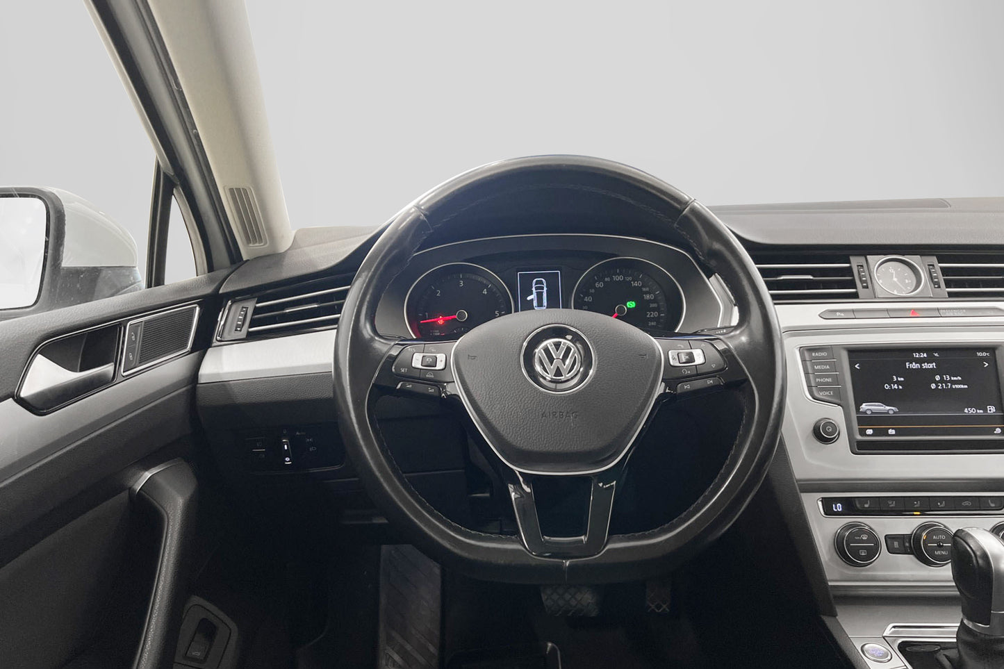 Volkswagen Passat Variant 2.0 TDI 150hk Kamera Värmare Drag