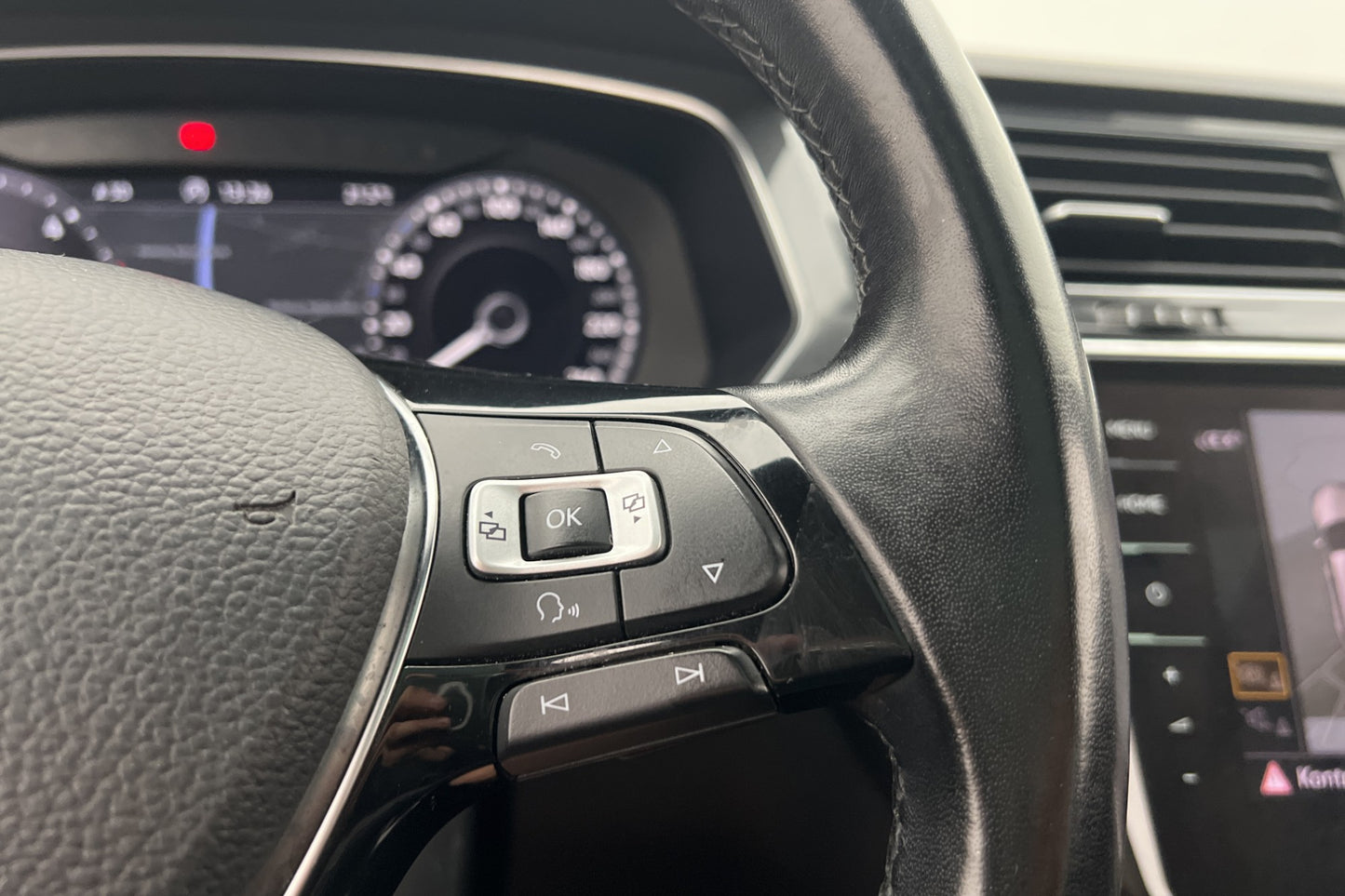 Volkswagen Tiguan Allspace GTS 4M R-Line 7-Sits Cockpit Pano