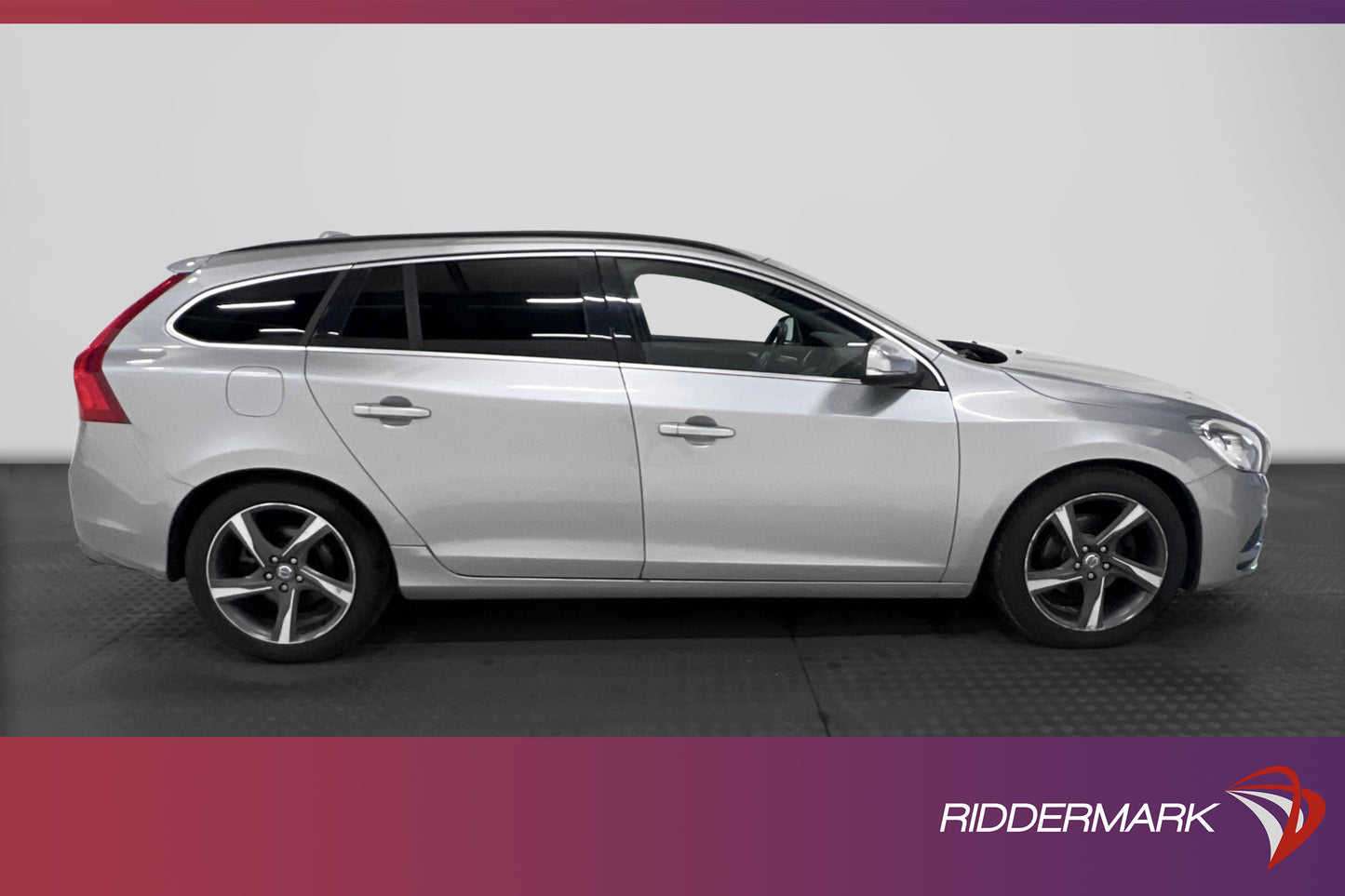 Volvo V60 T4 180hk R-Design Navi Nyservad Helskinn Taklucka