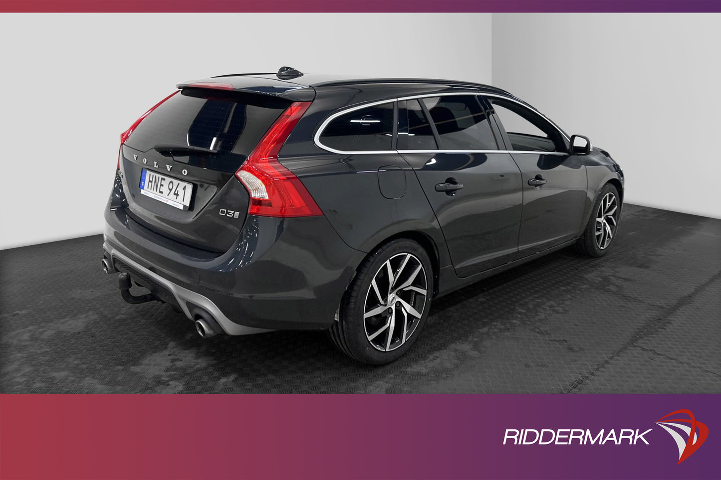 Volvo V60 D3 150hk R-Design Värm VOC Navi Sensorer BLIS Drag