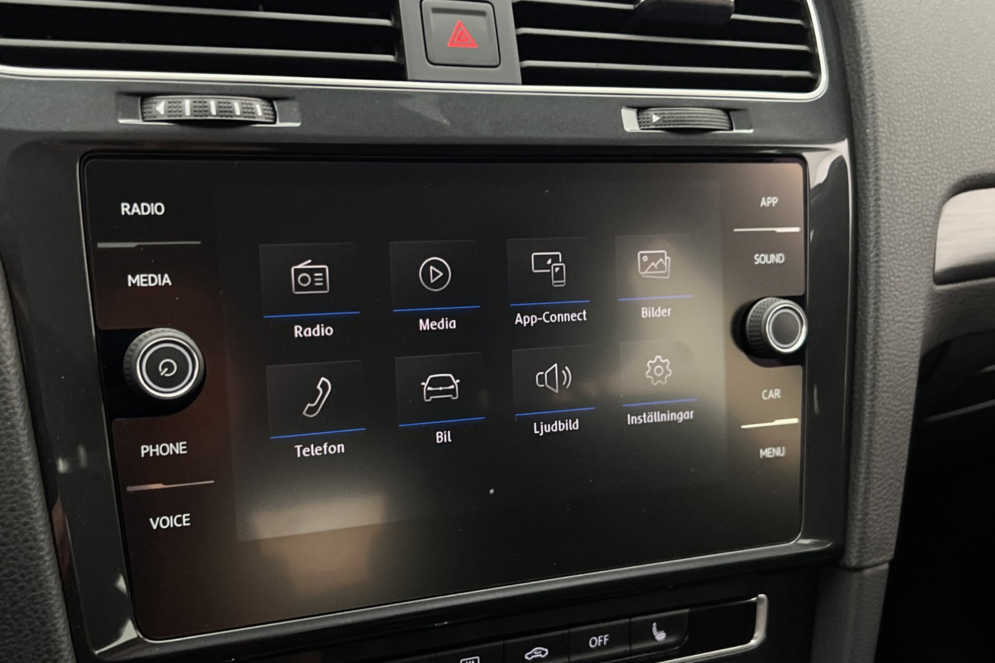 Volkswagen Golf 1.0 TSI 115hk Style Driver-Assist CarPlay