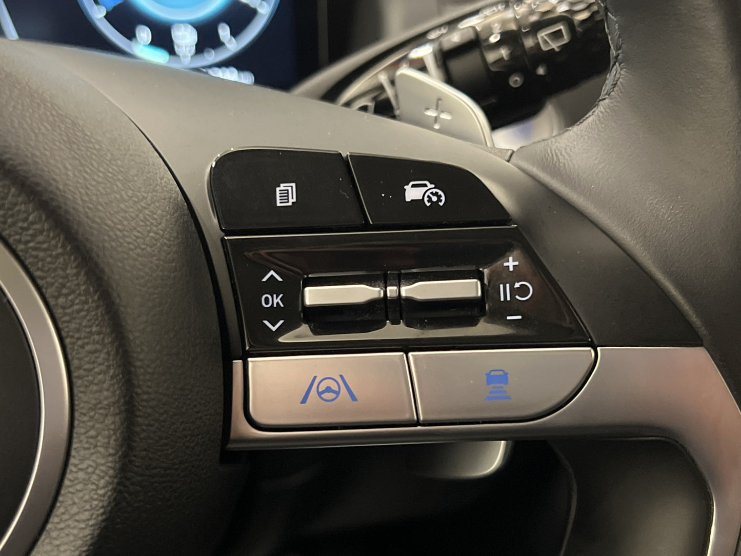 Hyundai Tucson Hybrid AWD Essential CarPlay Kamera Navi