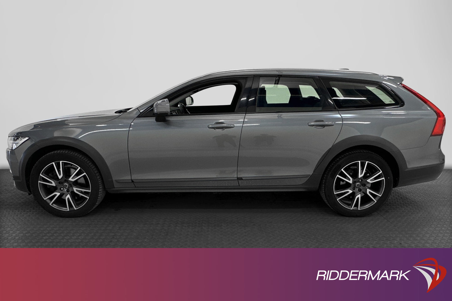 Volvo V90 Cross Country D4 AWD 190hk Inscription HuD Drag