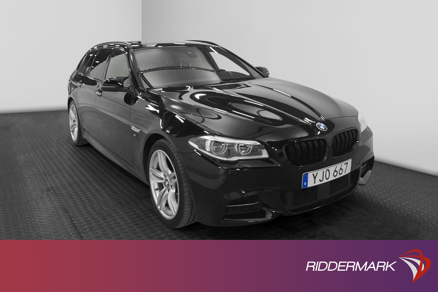 BMW 530d 258hk xDrive M Sport Pano HUD H/K Dvärm Navi Kamera