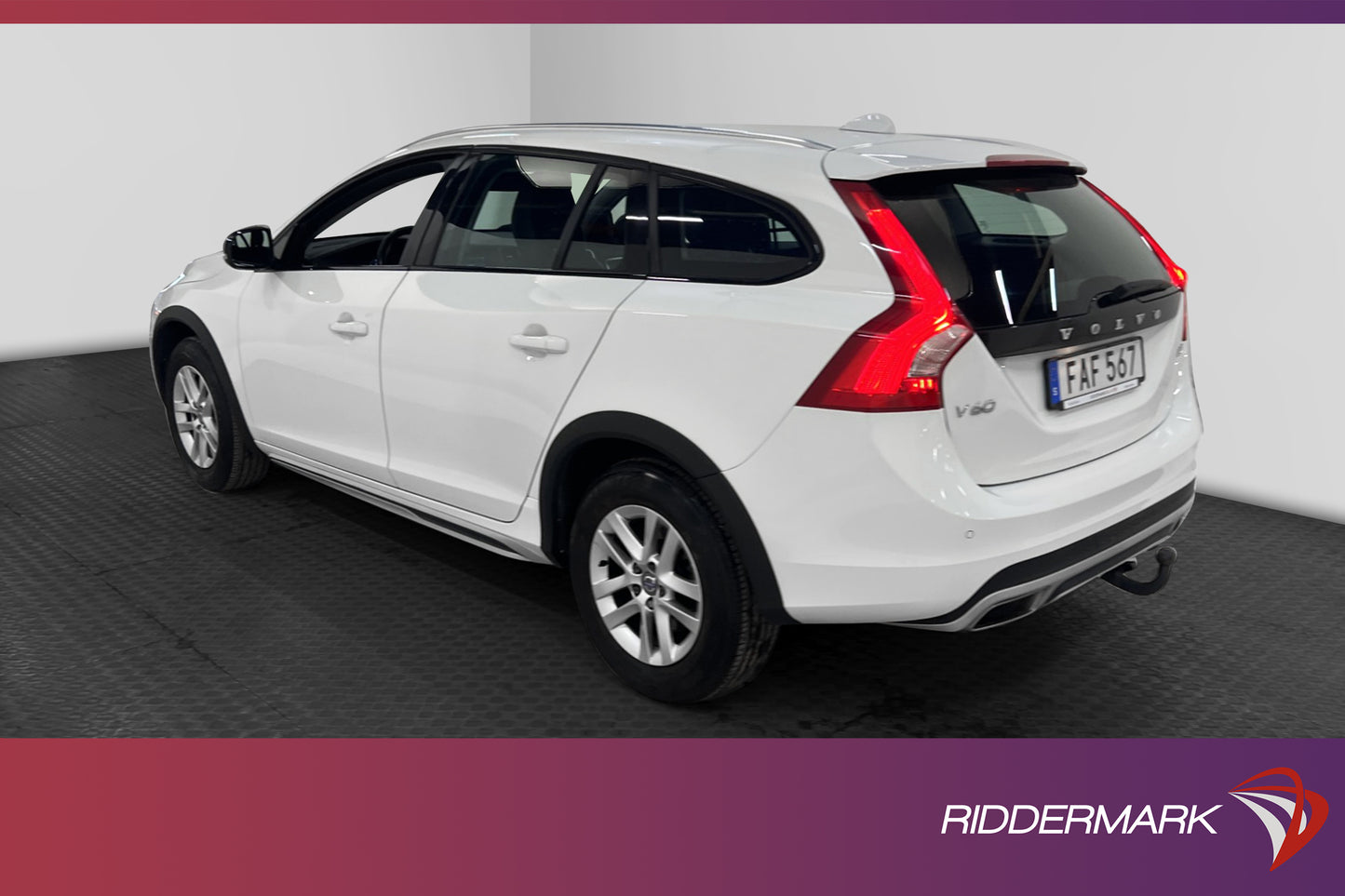 Volvo V60 Cross Country D3 150hk Momentum BLIS VOC Drag