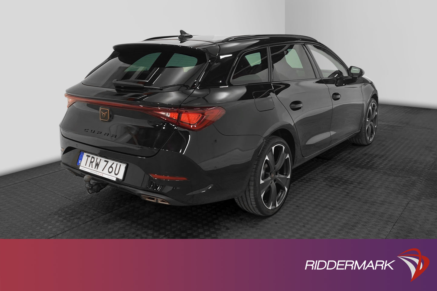 CUPRA Leon Sportstourer e-Hybrid 245hk Kamera Caprlay Drag