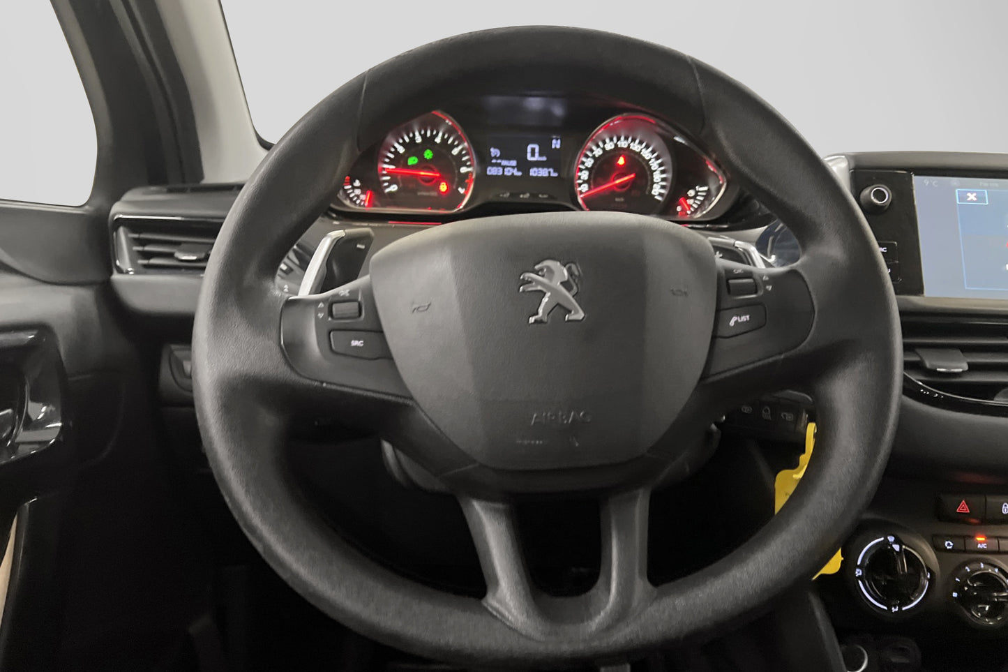 Peugeot 208 1.2 VTi 82hk P-sensorer Välservad Ny Kamrem