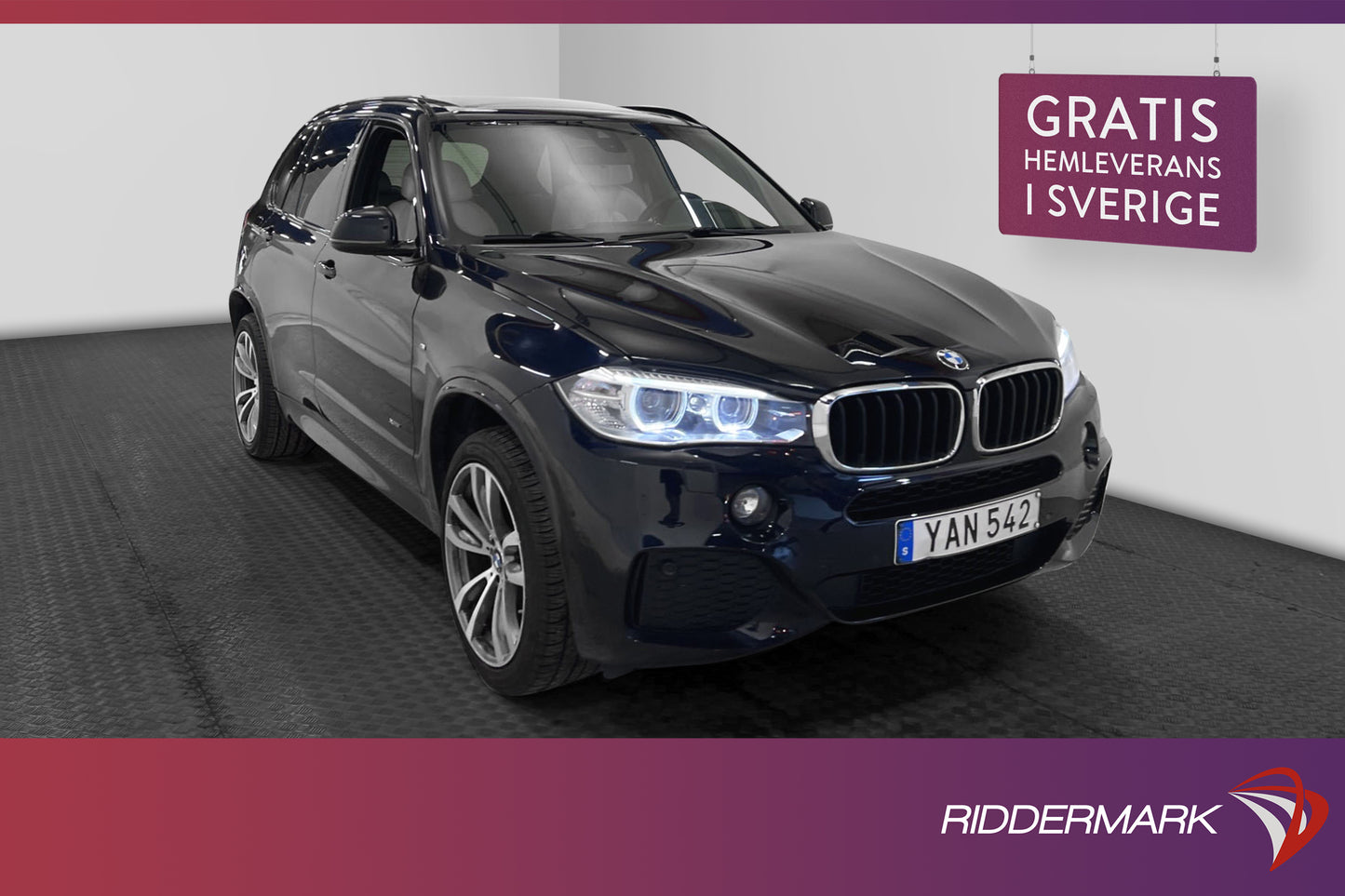 BMW X5 xDrive 30d 258hk Pano H/K Skinn Navi Drag