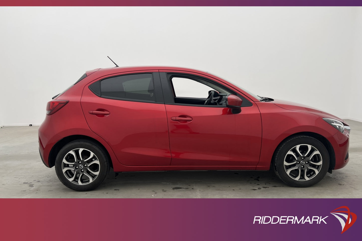 Mazda 2 1.5 SKYACTIV-G 90hk Vision Navi Sensorer Välservad