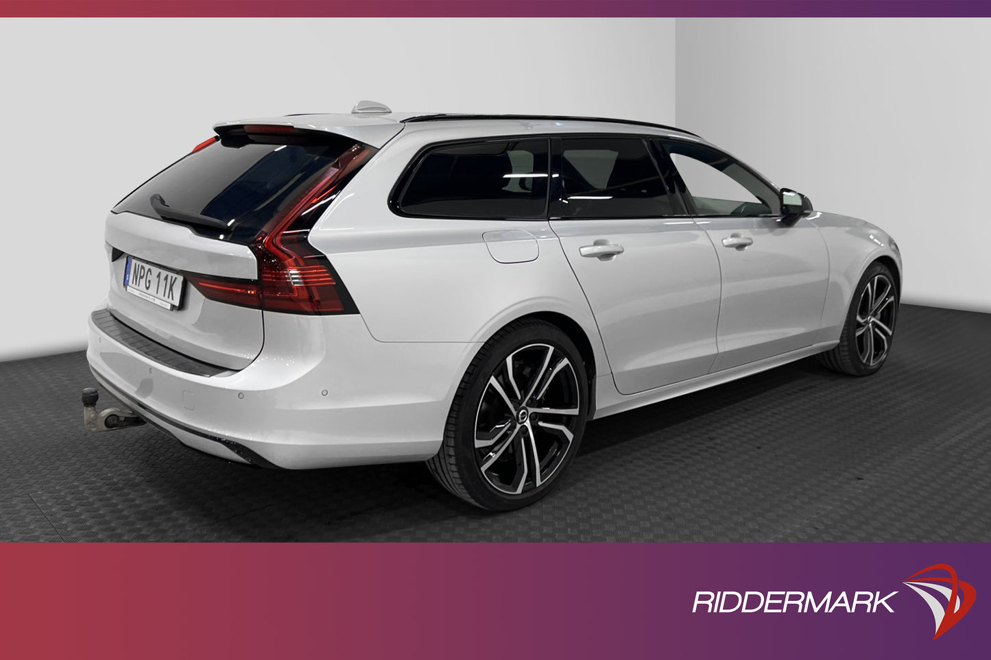 Volvo V90 T8 AWD Recharge 456hk R-Design B&W Pano 360° MOMS