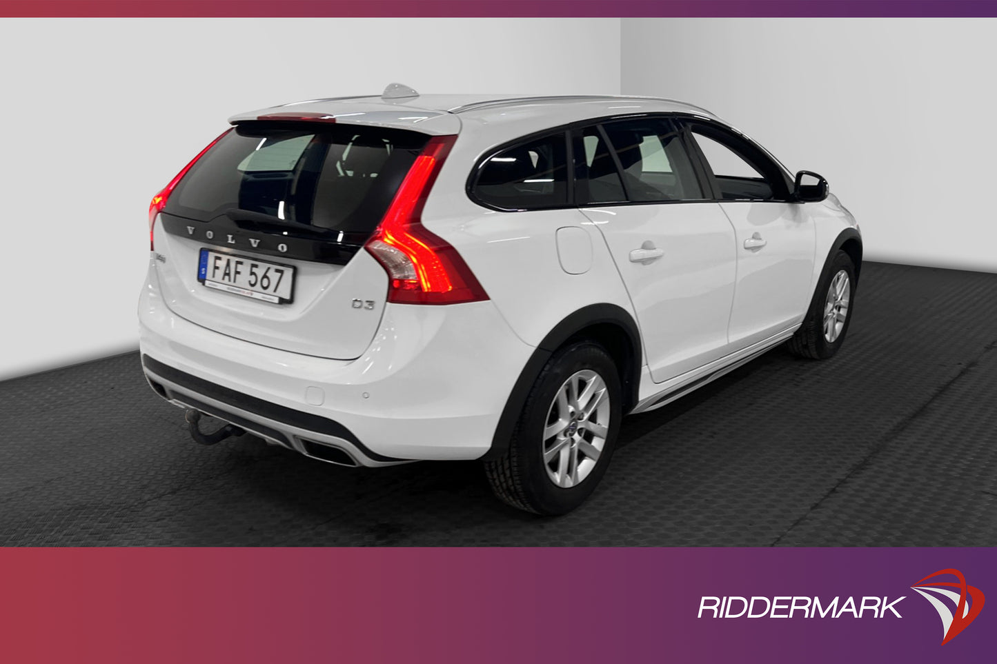 Volvo V60 Cross Country D3 150hk Momentum BLIS VOC Drag