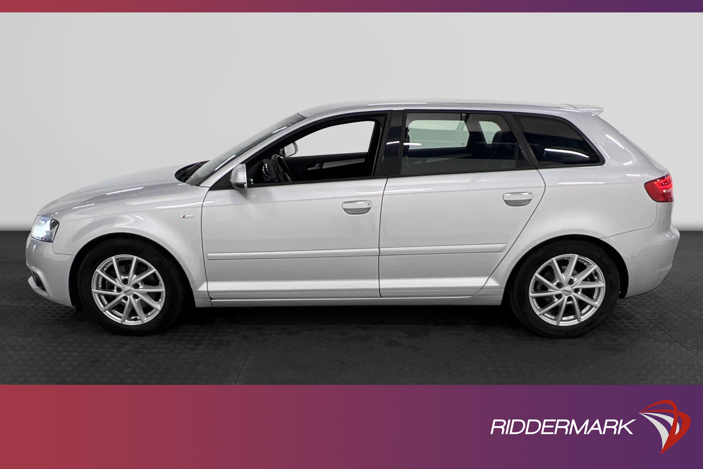 Audi A3 Sportback 2.0 TDI 140hk  S-Line P-sensor LÅGMIL