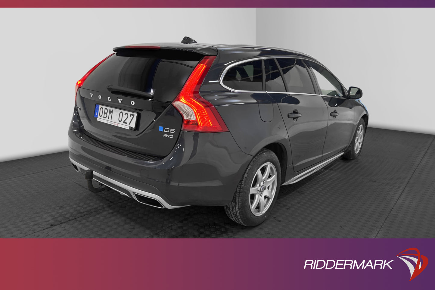 Volvo V60 D5 AWD Summum Värmare Kamera Skinn Navi BLIS Drag