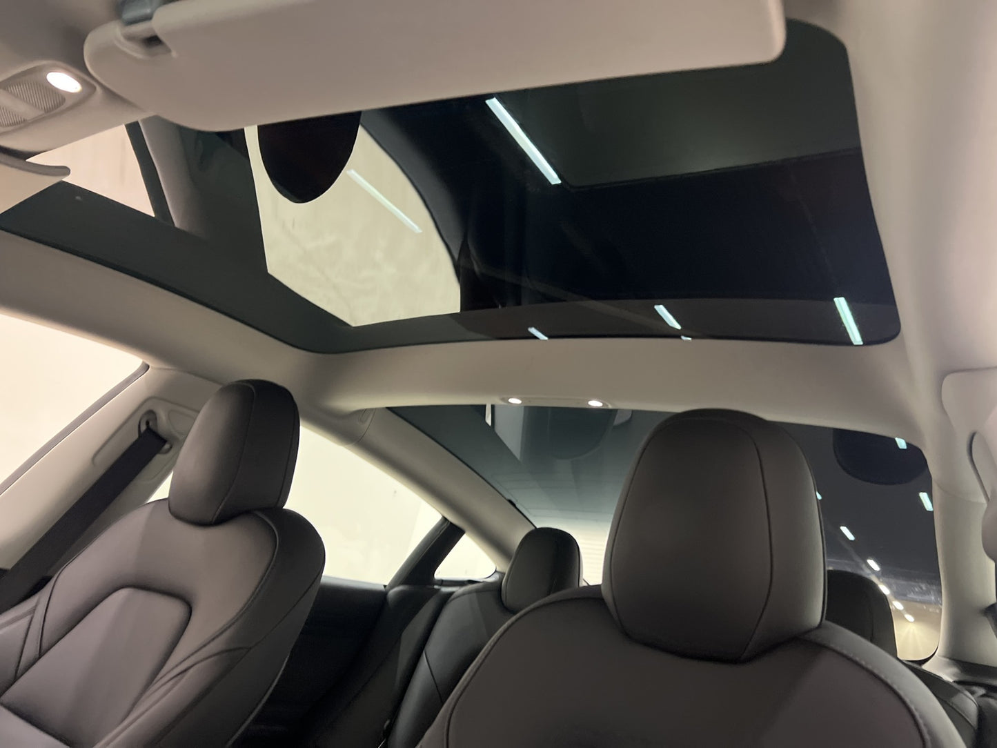 Tesla Model 3 Standard Range Plus 325hk Svensålsd MOMS AP