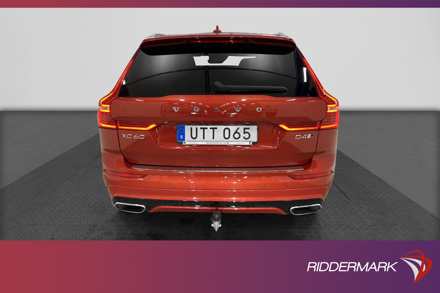 Volvo XC60 D4 AWD 190hk R-Design VOC D-värm B-kamera Skinn