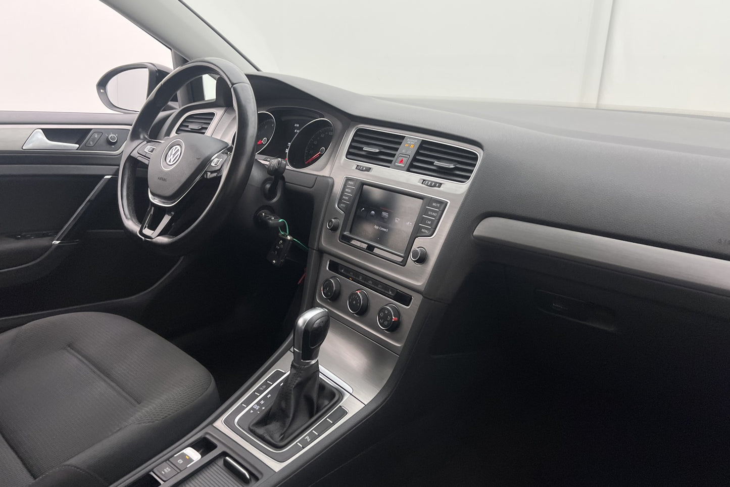 Volkswagen Golf 1.2 TSI 110hk Sensorer Adaptiv-Fart Välserv