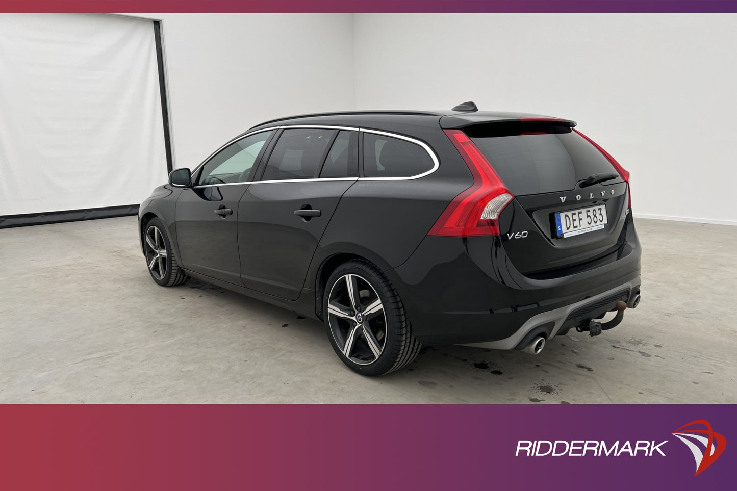 Volvo V60 D3 150hk R-Design VOC Navi Kamera Drag Välservad