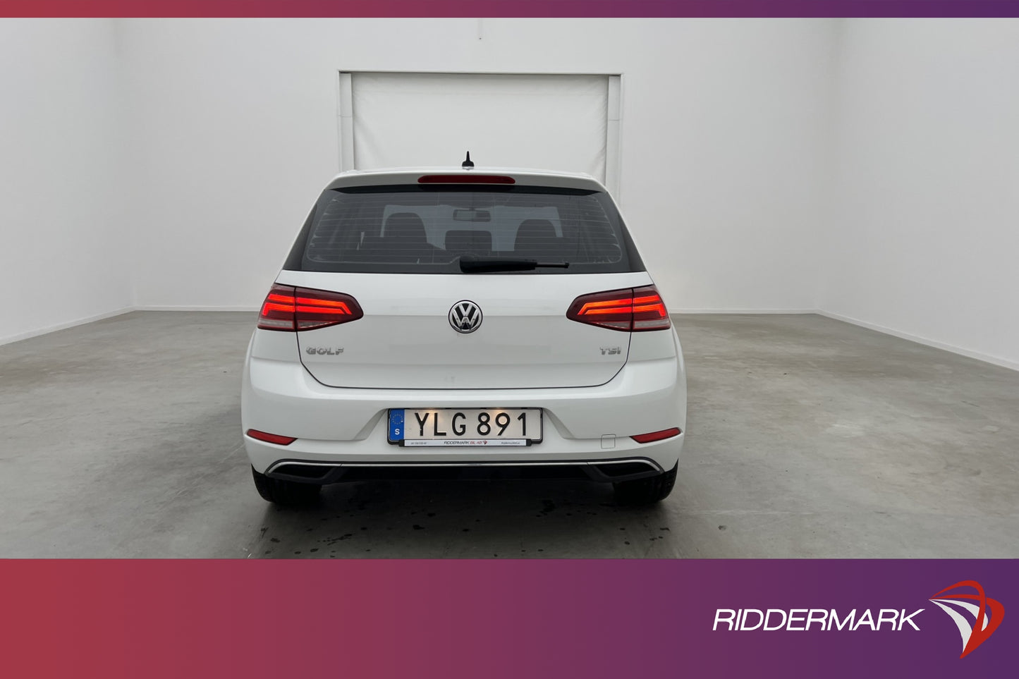 Volkswagen Golf 1.0 TSI 110hk Taklucka CarPlay Välservad