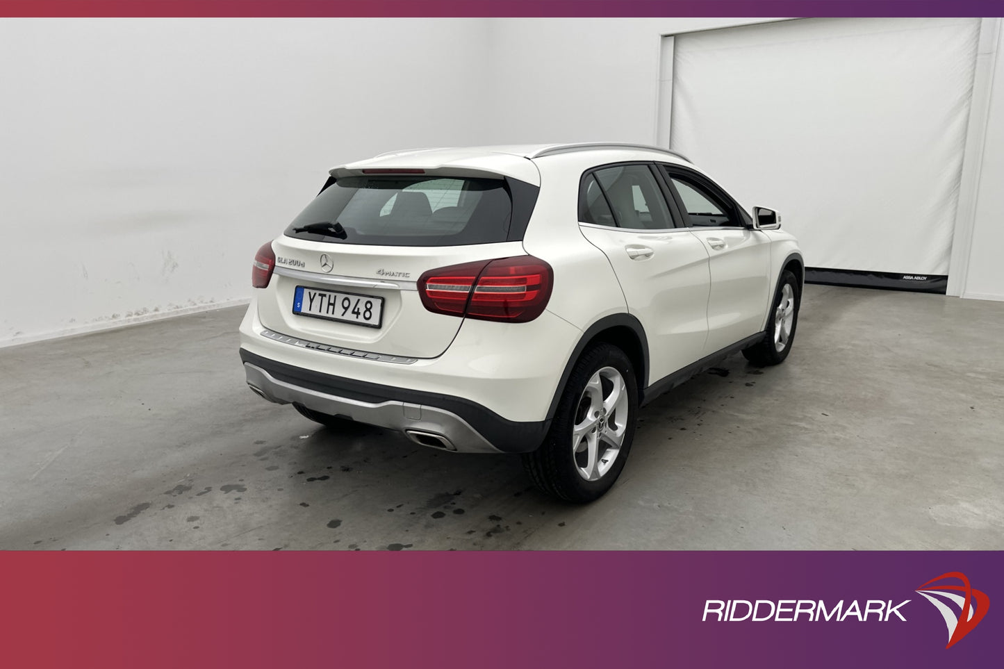 Mercedes-Benz GLA 200 d 4M 136hk Progressive Värmare Välserv