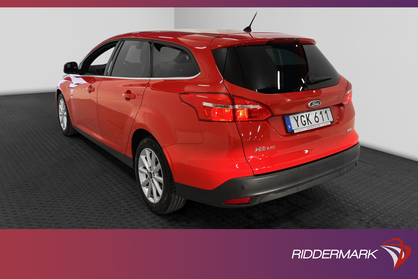 Ford Focus Kombi 1.0 EcoBoost 125hk Sensorer Välserv LÅGMIL