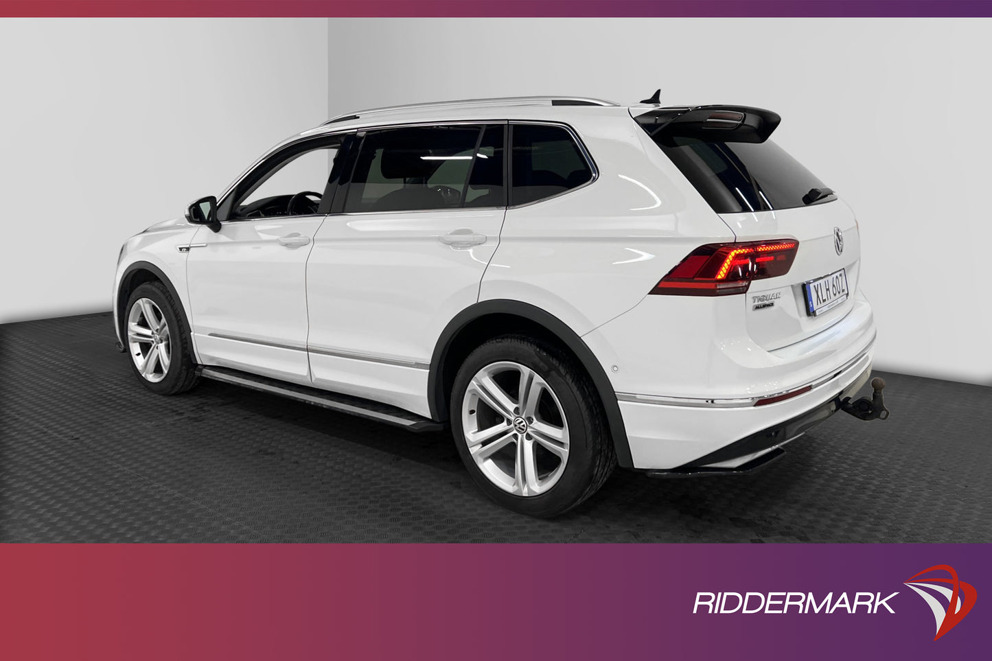 Volkswagen Tiguan Allspace R-Line 4M Pano D-Värm 7-Sits MOMS