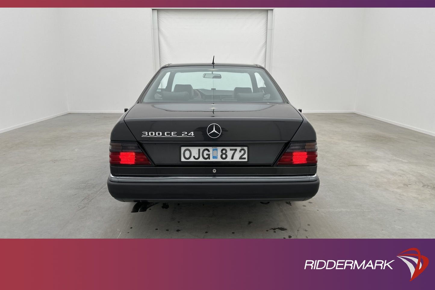 Mercedes-Benz 300 CE-24 5G 220hk Taklucka Skinn Svensksåld