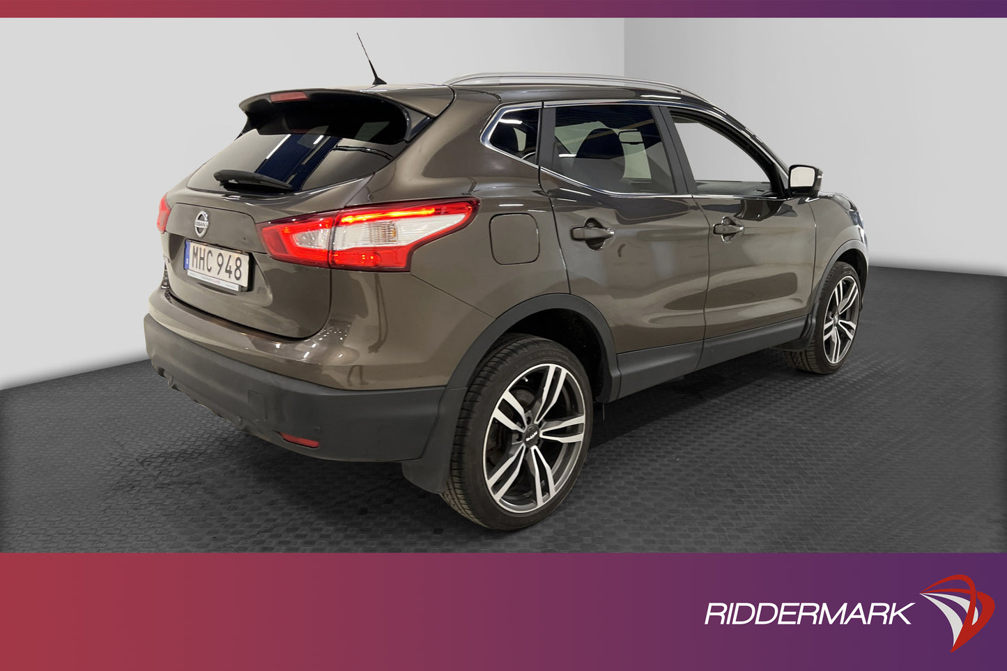 Nissan Qashqai 1.2 115hk TEKNA Pano Navi 360° kamera