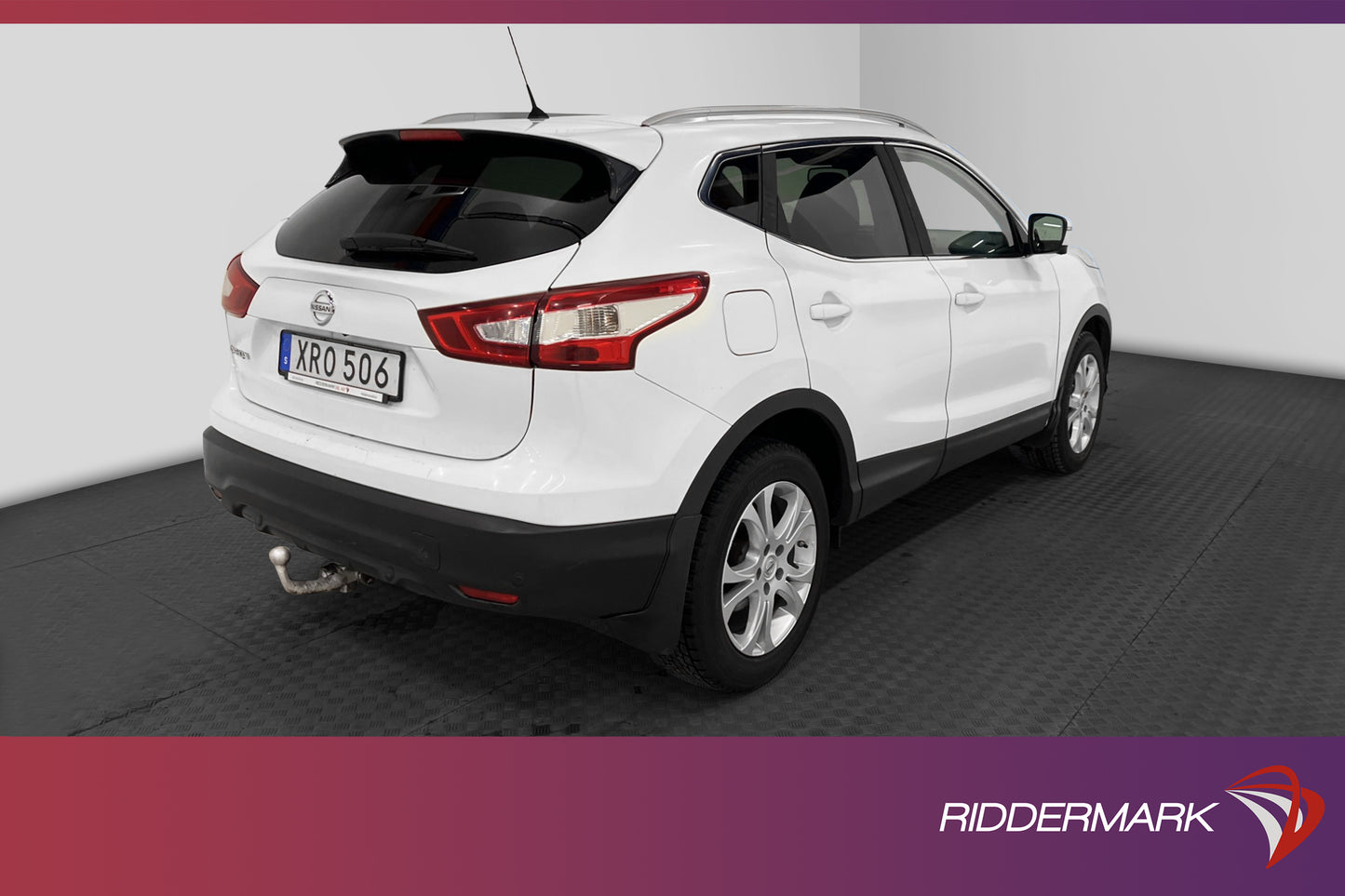 Nissan Qashqai 1.2 115hk TEKNA 360°K Pano Navi M-värme Drag