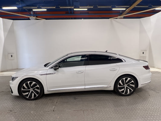 Volkswagen Arteon 4M 240hk R-Line Pano Dynaudio Cockpit BLIS