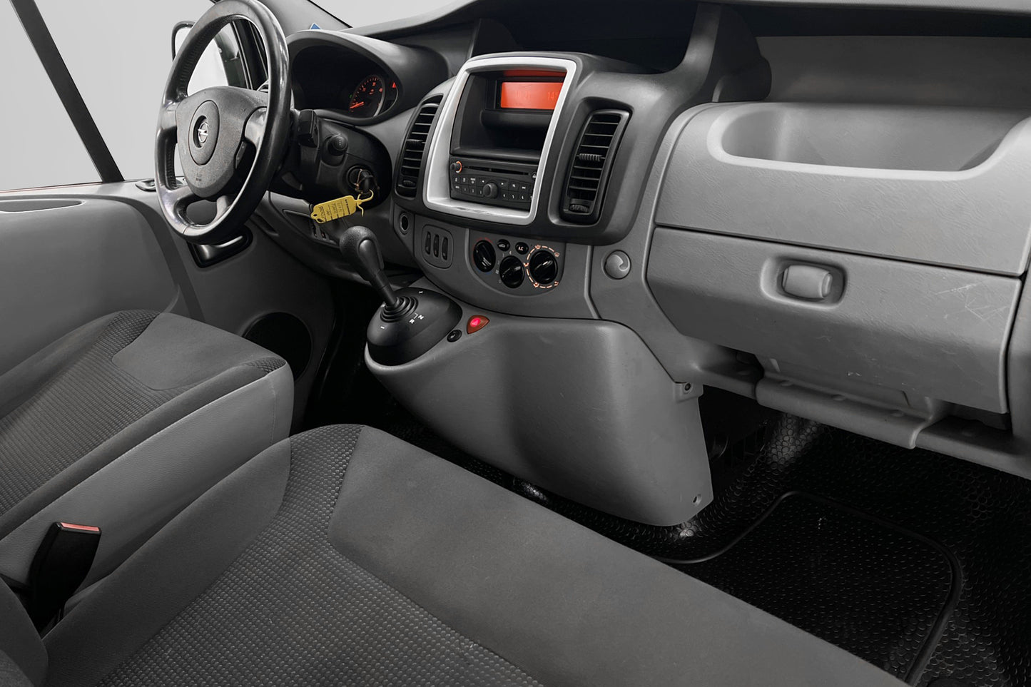 Opel Vivaro 2.0 CDTI Automat Lång PDC