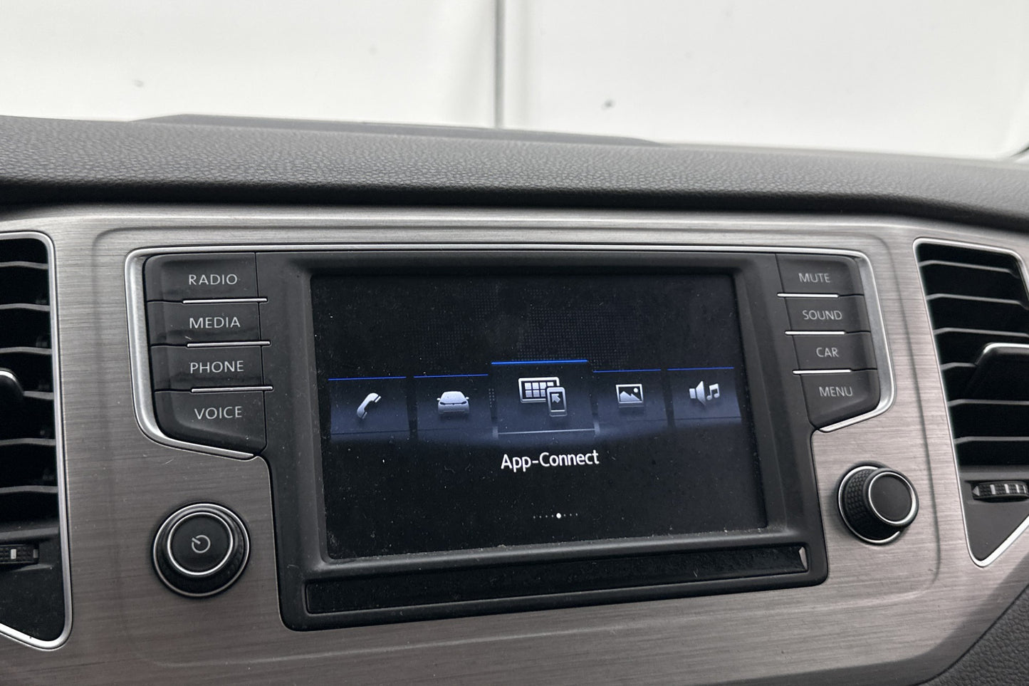 Volkswagen Golf Sportsvan TSI 110hk Värmare CarPlay Välserv