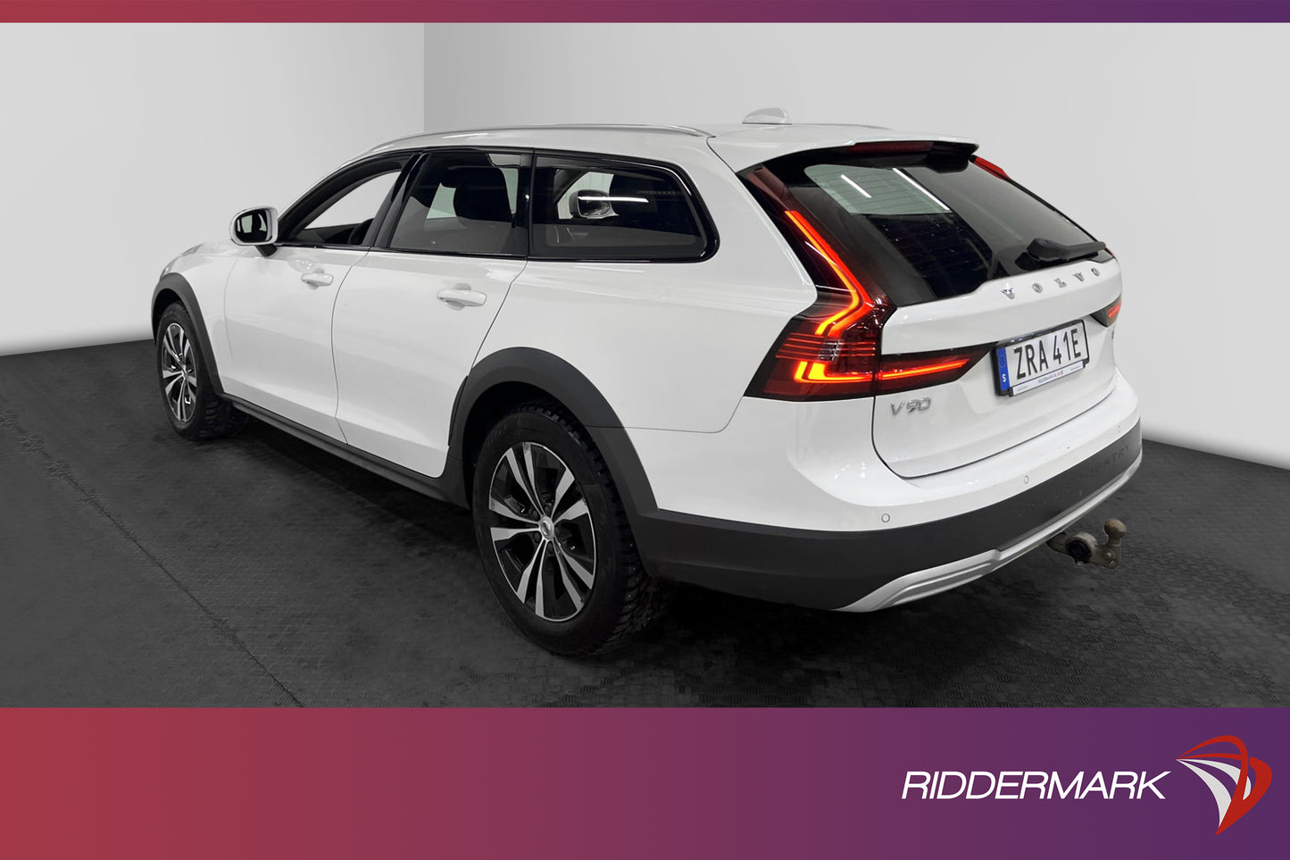 Volvo V90 Cross Country B4 AWD D-Värm VOC H/K B-Kamera Navi