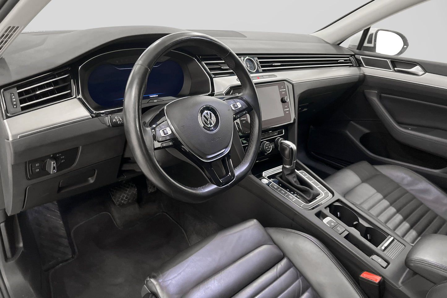 Volkswagen Passat 2.0 TDI 190hk R-line Cockpit Värmare Drag