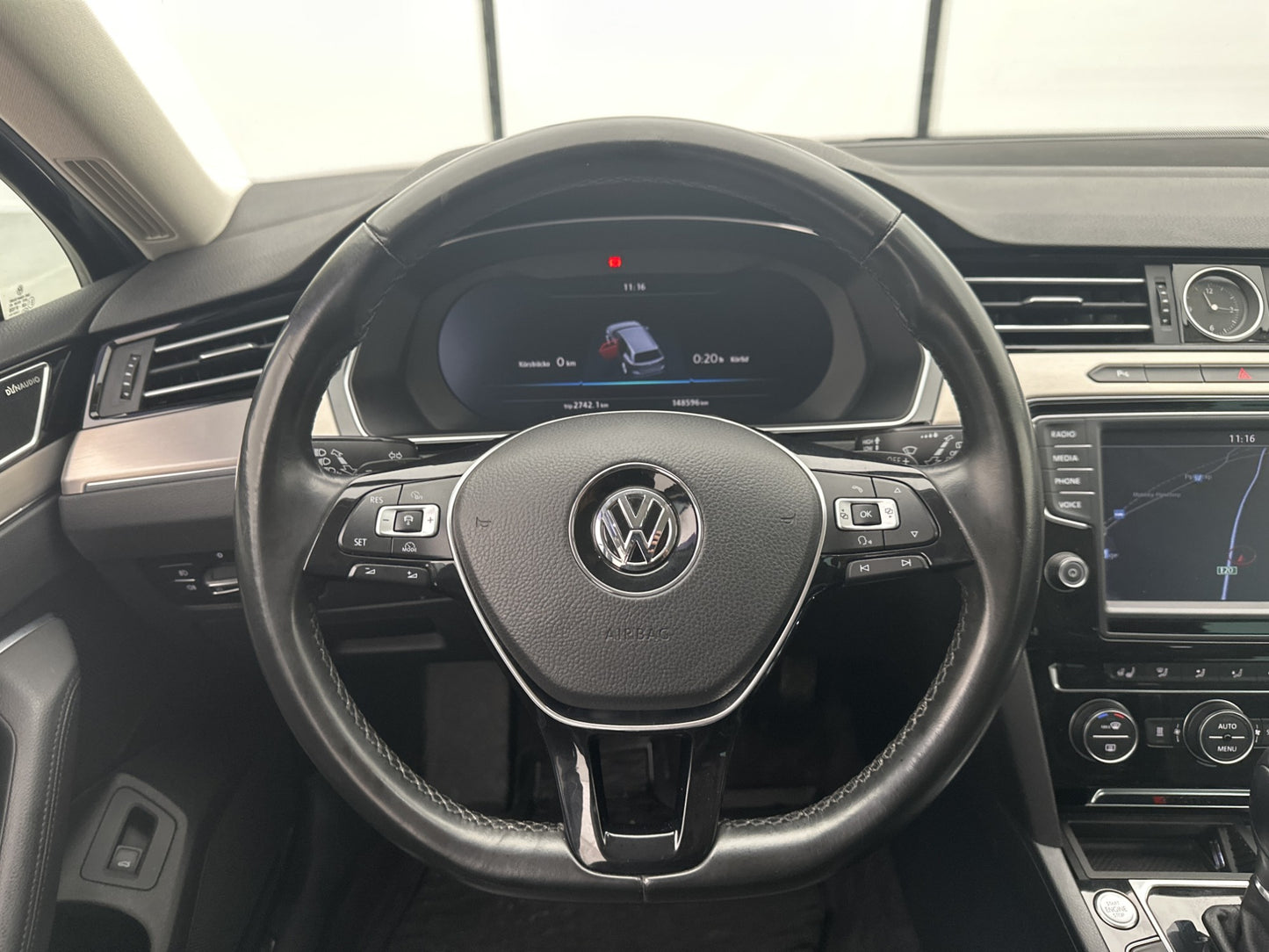 Volkswagen Passat 4M 190hk Executive Cockpit Dynaudio Drag