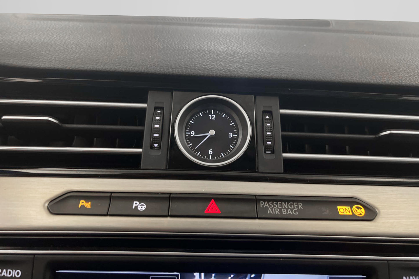 Volkswagen Passat 4M GTS 240hk Cockpit Dynaudio Kamera Drag