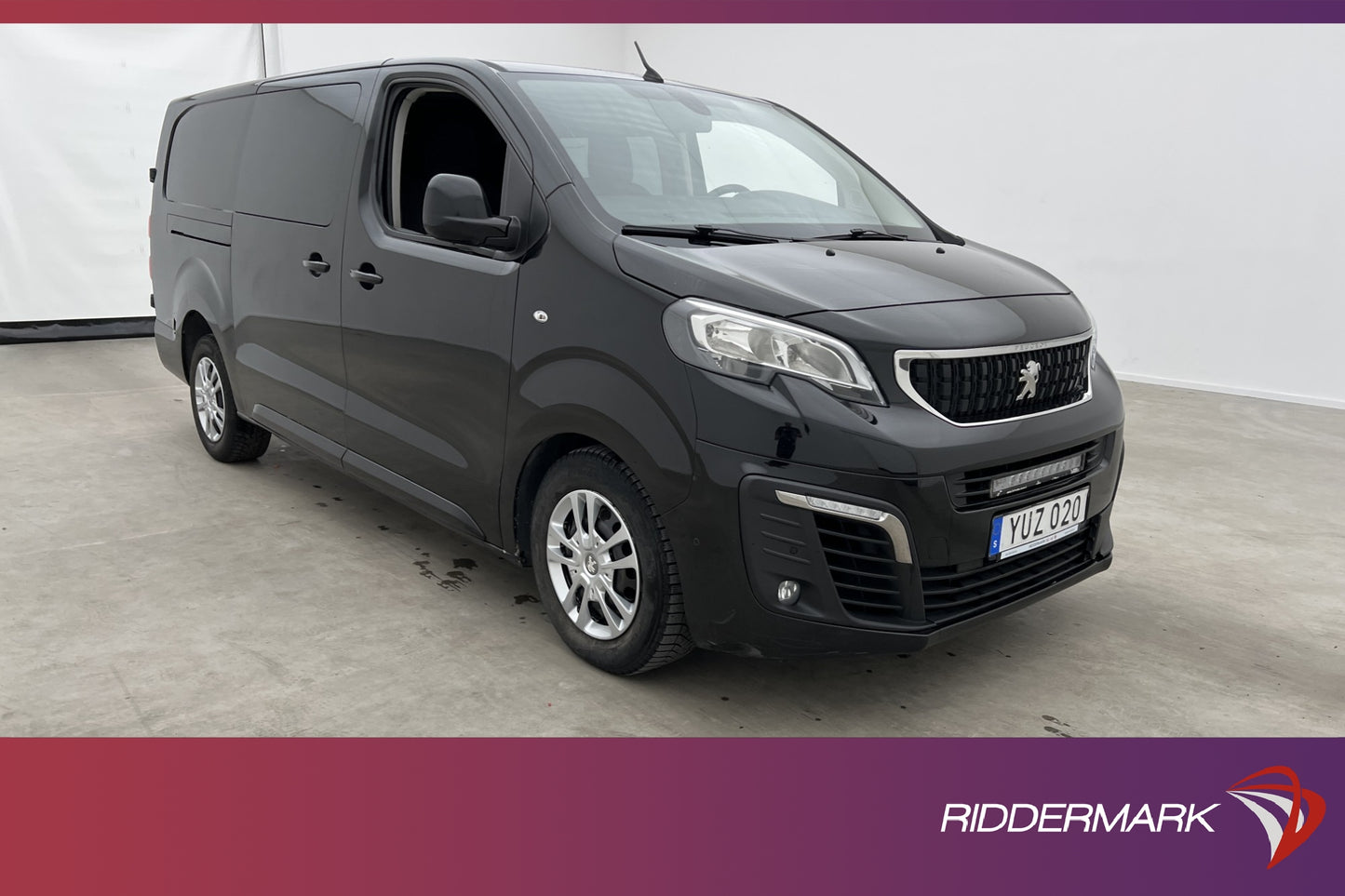 Peugeot Expert CrewVan L3 Värm Drag CARPLAY B-Kamera 5-Sits