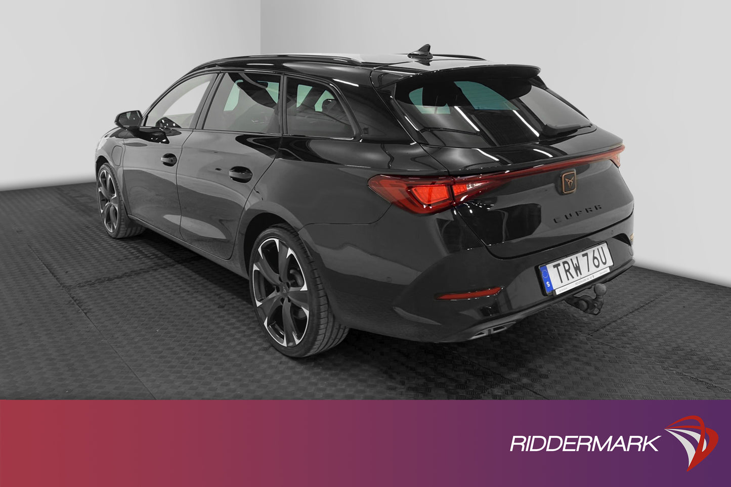 CUPRA Leon Sportstourer e-Hybrid 245hk Kamera Caprlay Drag