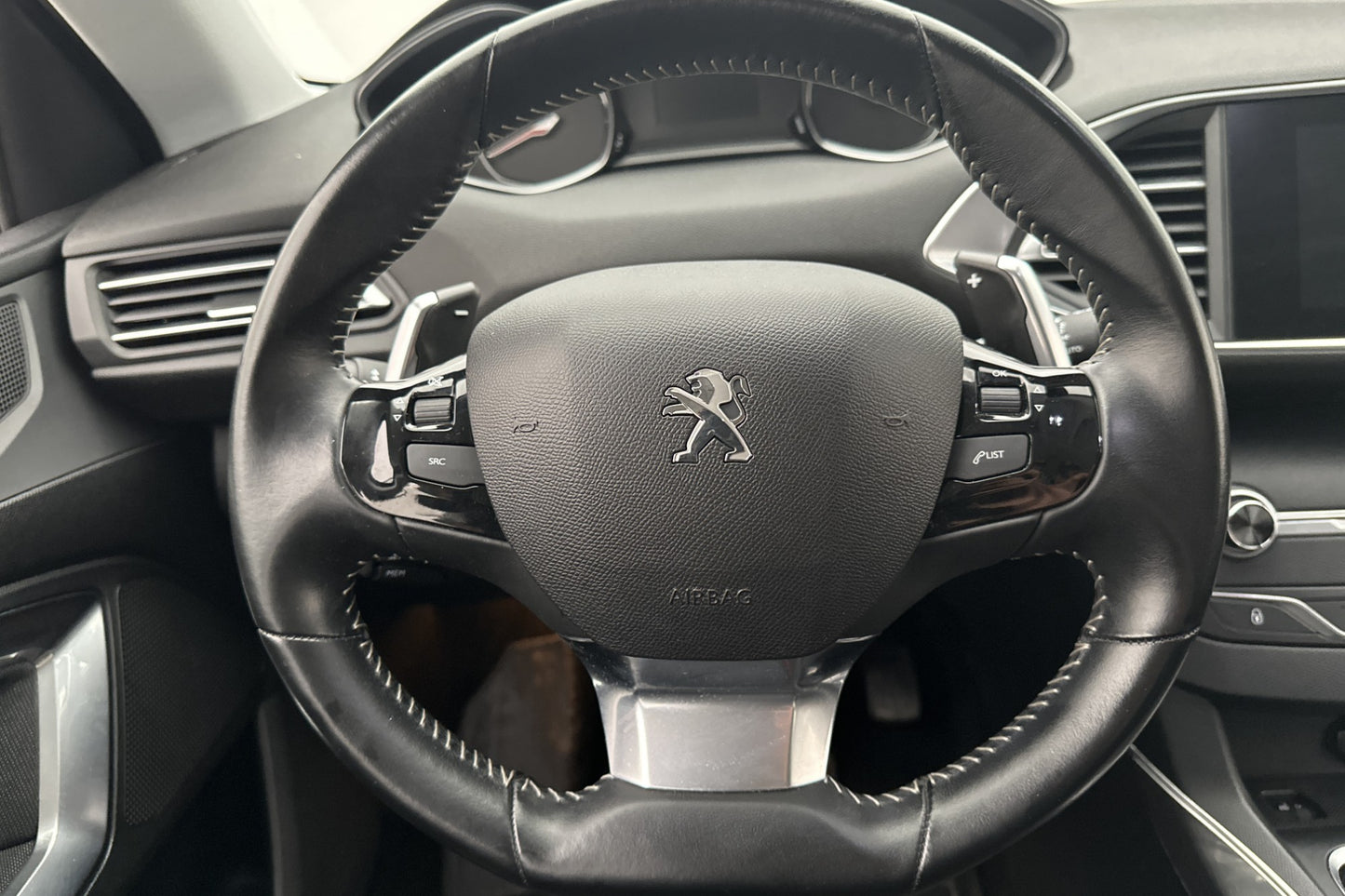 Peugeot 308 e-THP 130hk Allure Sensorer Halvskinn Välserv