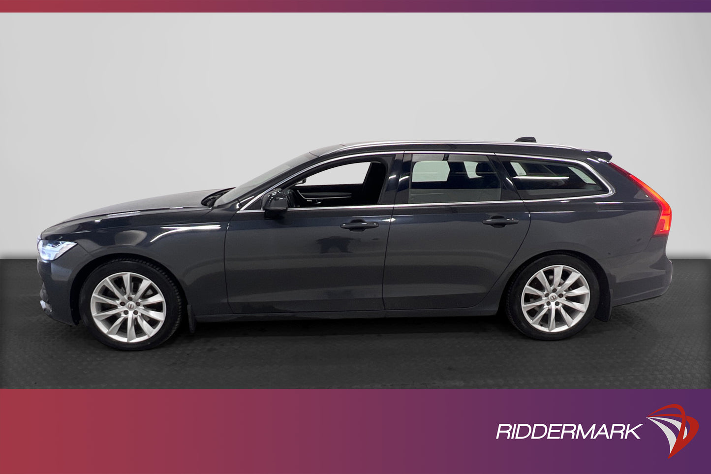 Volvo V90 D4 Advanced Pano VOC Värmare Navi 4-Zon BLIS Drag