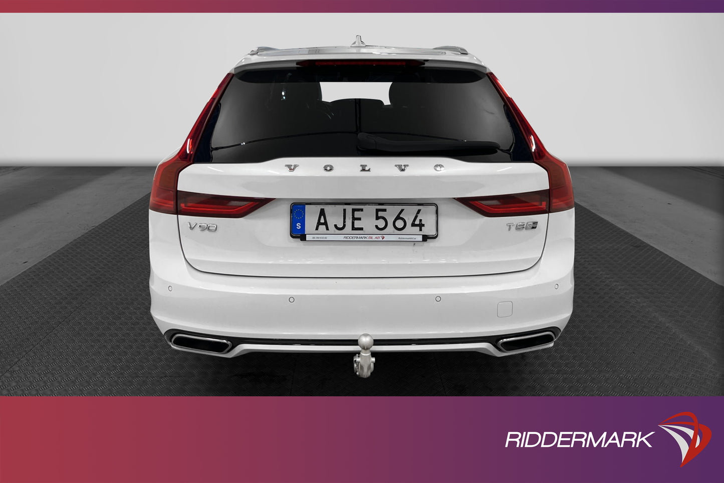 Volvo V90 T8 TwEn AWD 392HK R-Design Pano B&W 360* Drag