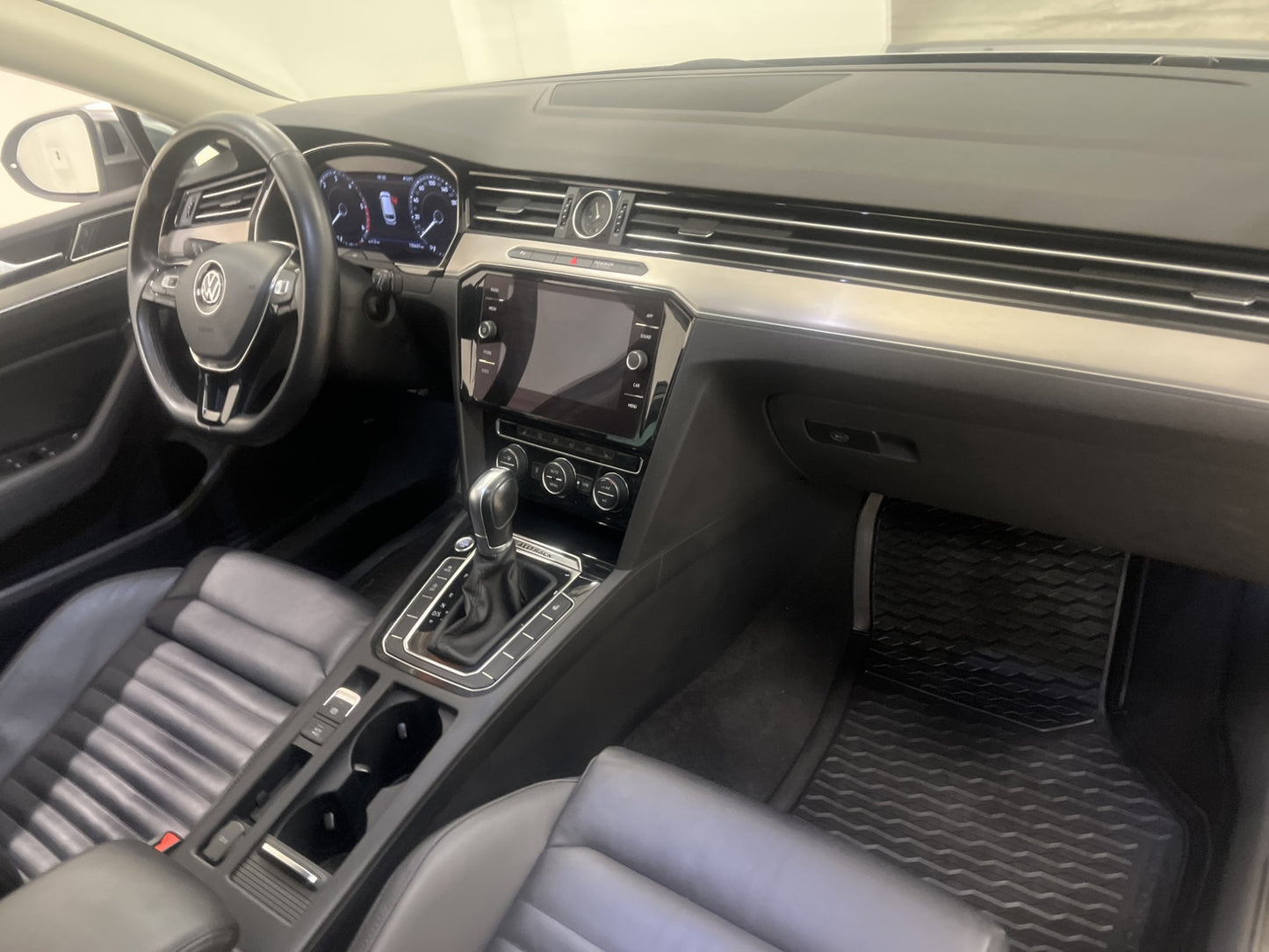 Volkswagen Passat Alltrack 4M D-värm Cockpit B-kamera MOMS