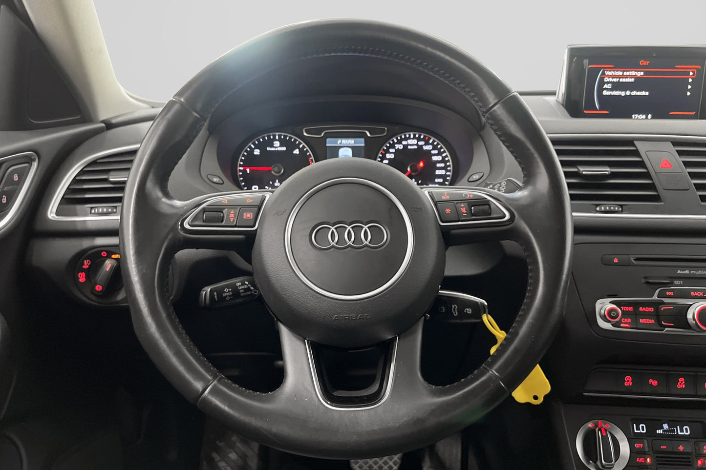 Audi  Q3 2.0 TDI Q S Tronic 177hk  2 Brukare Skinn P-Sensor