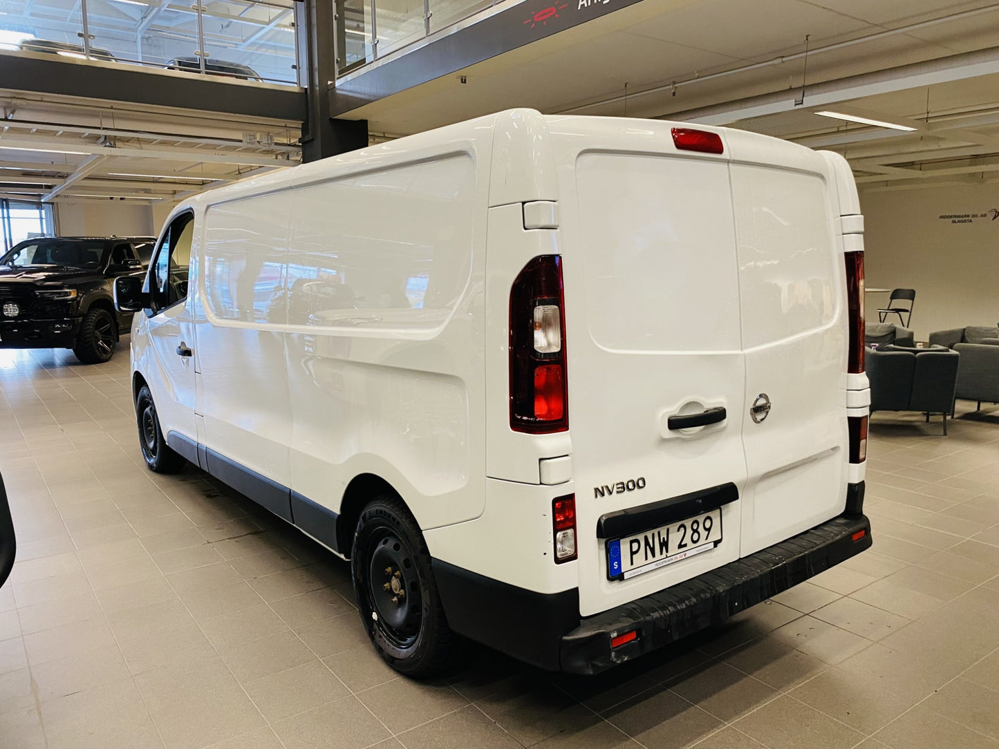 Nissan NV300 1.6 dCi Eu6 120hk Lång Värmare Moms